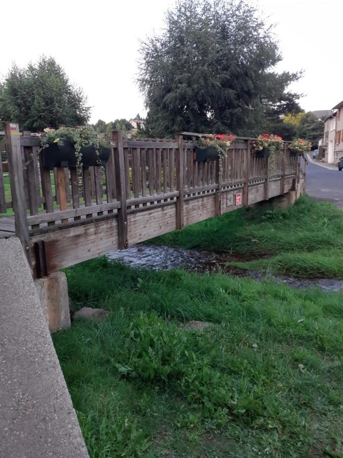 Studio En Plein Centre Ville - 2 A 4 Personnes Tence Εξωτερικό φωτογραφία